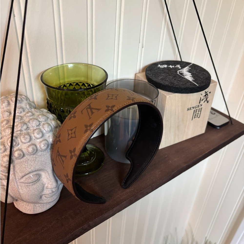 LV Outline Headband - Picture 6 of 11